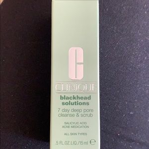 Clinique 7 Day Deep Pore Cleanse & Scrub